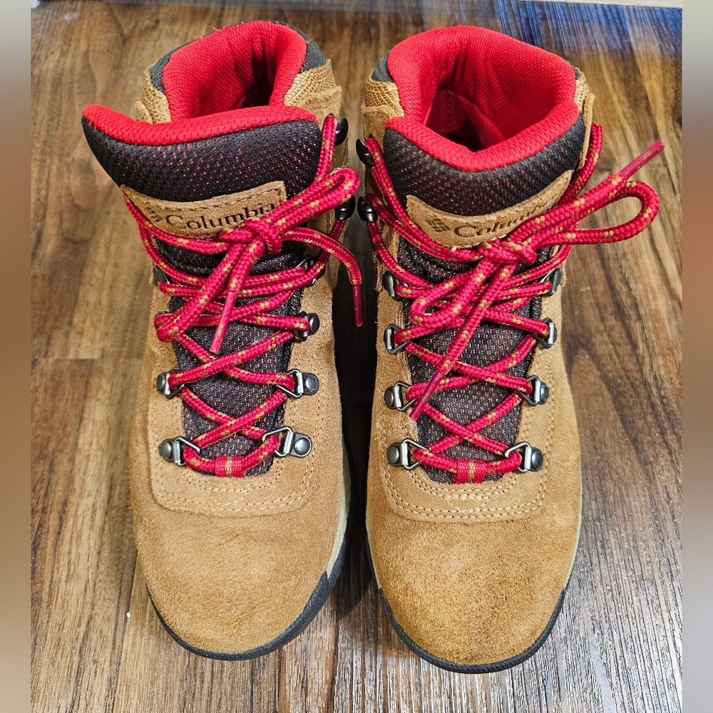 Columbia Tan and Red Hiking Boots